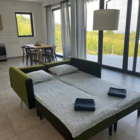 Villa Cheerful 3 Bedroom With Pool In Nature *